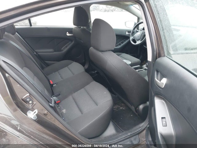 KIA FORTE LX 2017 3KPFK4A75HE029276 Image 8