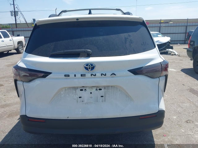 Toyota SIENNA LE 2023 5TDKRKEC2PS145206 Image 16