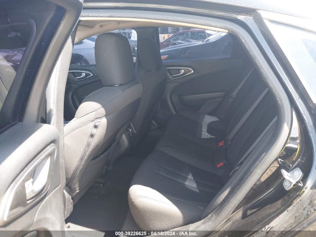 1C3CCCABXFN690605 Chrysler 200 Limited