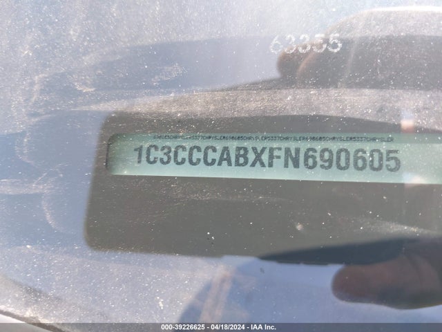 1C3CCCABXFN690605 Chrysler 200 Limited
