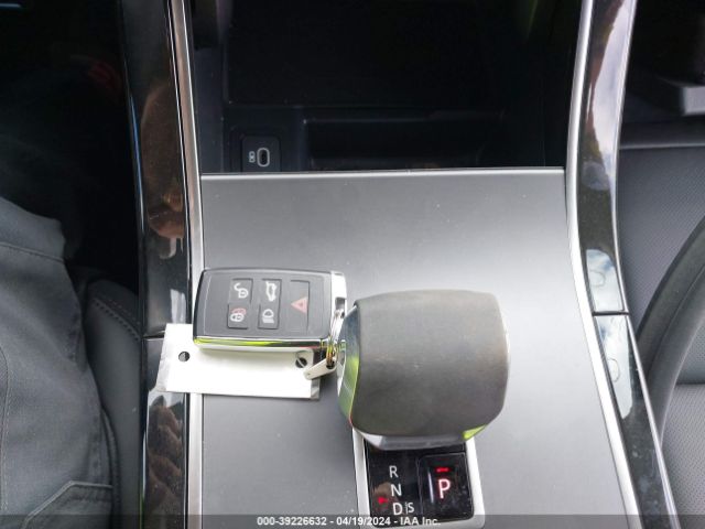 SALYL2EX7RA378330 Land Rover Range Rover Velar P250 Dynamic Se