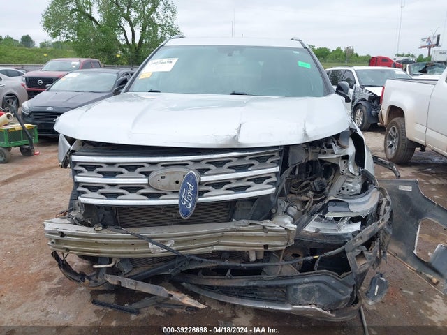 Ford EXPLORER XLT 2018 1FM5K7D83JGB30500 Image 6