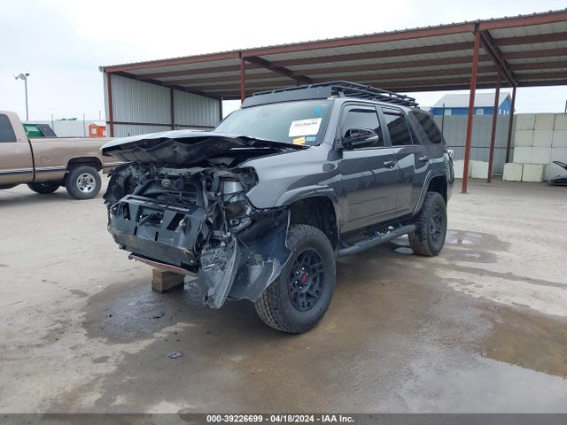 Toyota 4runner Sr5 Premium 2023 JTEFU5JR8P5284902 Image 2