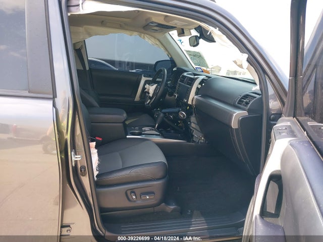 Toyota 4runner Sr5 Premium 2023 JTEFU5JR8P5284902 Image 5