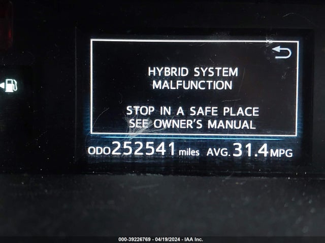 Toyota Prius V Three 2015 JTDZN3EU7FJ039161 Image 15