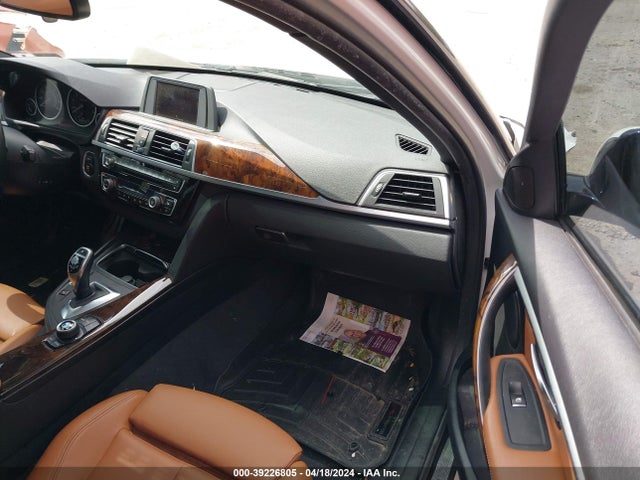 BMW 328i Xdrive 2016 WBA8E3G5XGNU02206 Image 5