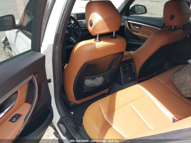 BMW 328i Xdrive 2016 WBA8E3G5XGNU02206 Image 8