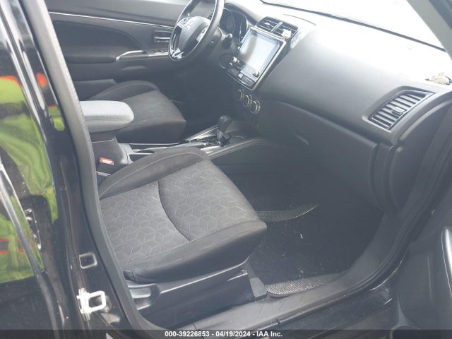 JA4AP4AUXLU022796 Mitsubishi Outlander Sport 2.0 Se