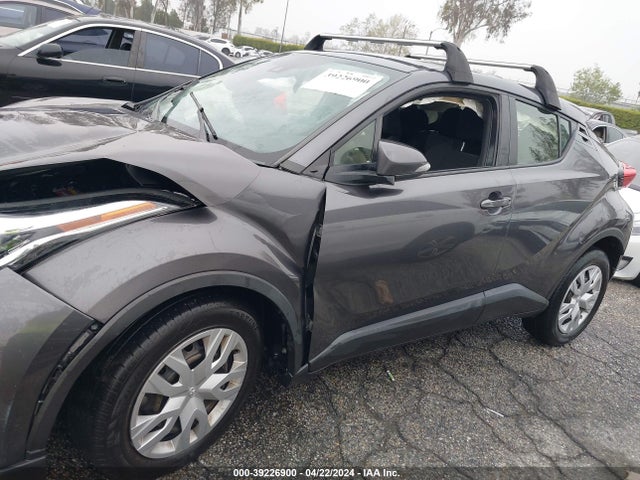 Toyota C-HR LE 2020 JTNKHMBX7L1068731 Image 14