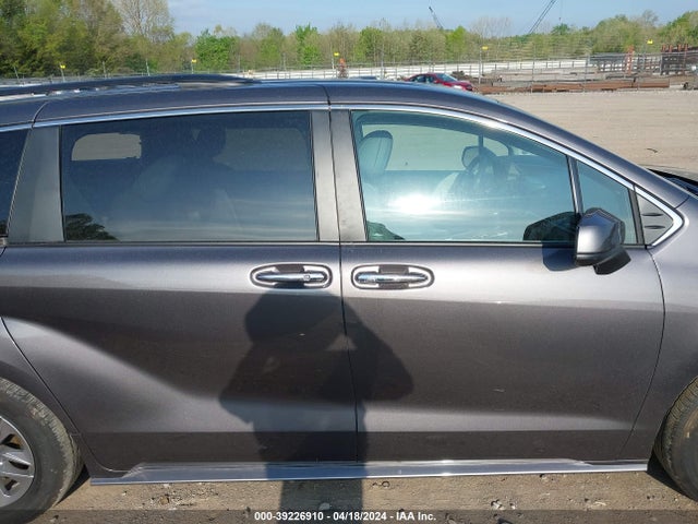 Toyota SIENNA XLE 2022 5TDJRKEC4NS134751 Image 14