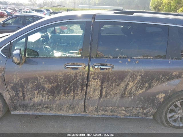 Toyota SIENNA XLE 2022 5TDJRKEC4NS134751 Image 15