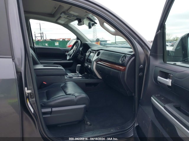5TFHY5F1XGX532009 Toyota Tundra Limited 5.7l V8