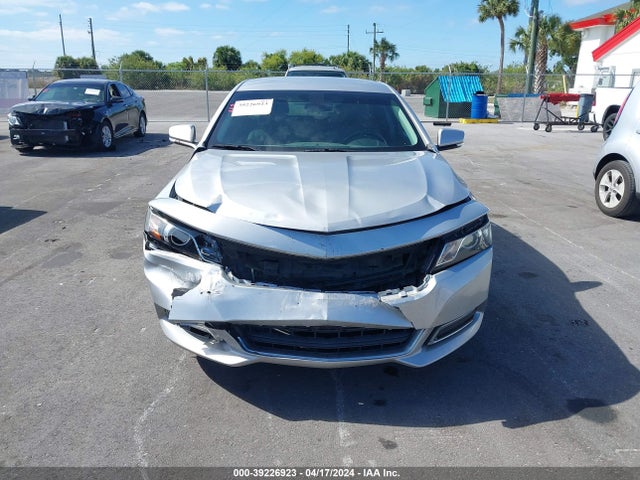 Chevrolet IMPALA 1LT 2018 2G1105S39J9163822 Image 6