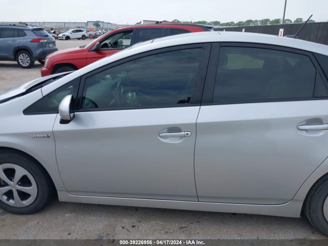 Toyota Prius Four 2015 JTDKN3DU6F1926513 Image 14