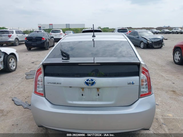 Toyota Prius Four 2015 JTDKN3DU6F1926513 Image 16