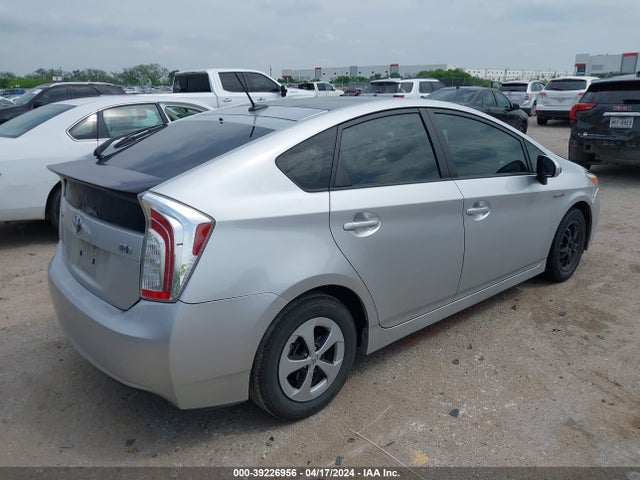 Toyota Prius Four 2015 JTDKN3DU6F1926513 Image 4