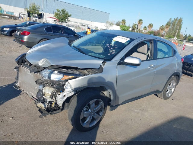 Honda HR-V LX 2016 3CZRU5H36GM739771 Image 2