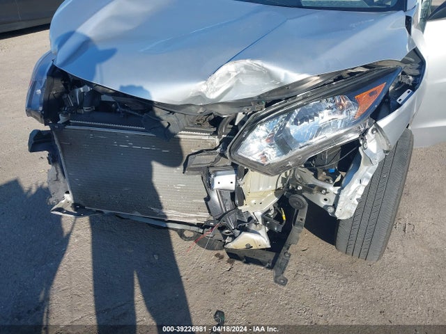 Honda HR-V LX 2016 3CZRU5H36GM739771 Image 6