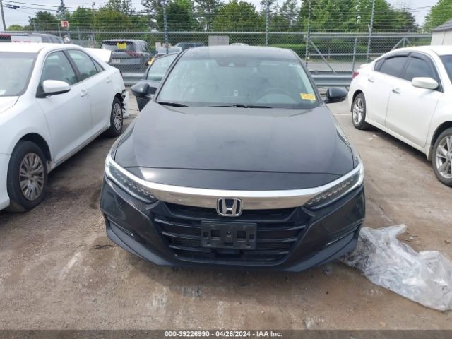 1HGCV1F94JA121895 Honda Accord Touring