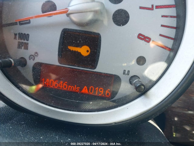 2008 MINI COOPER S WMWMF73578TV38430 Photo 6