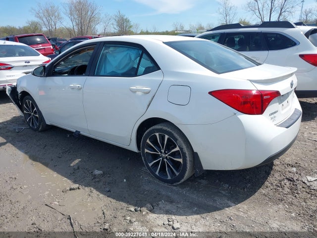 Toyota COROLLA SE 2018 2T1BURHE4JC023290 Image 3