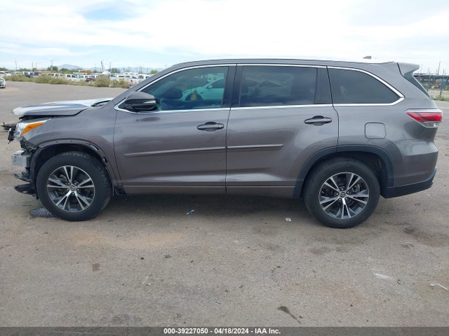 Toyota Highlander Xle V6 2016 5TDKKRFH0GS147690 Image 15