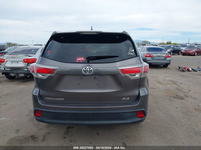 Toyota Highlander Xle V6 2016 5TDKKRFH0GS147690 Image 17
