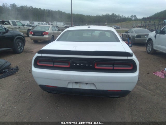 Dodge Challenger Sxt 2018 2C3CDZAG3JH255518 Image 16