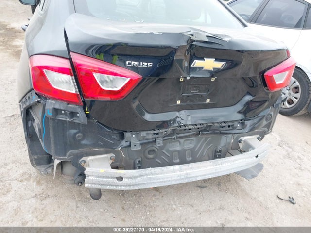 Chevrolet Cruze Ls Auto 2018 1G1BC5SM2J7139917 Image 6