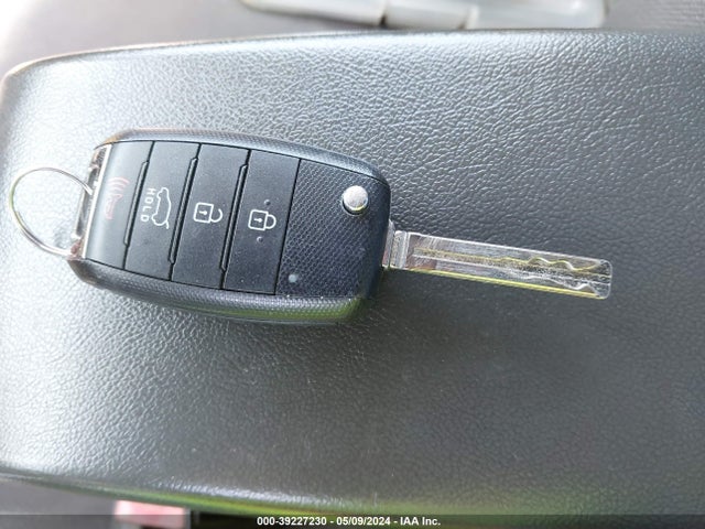 KIA Soul 2015 KNDJN2A26F7222351 Image 11