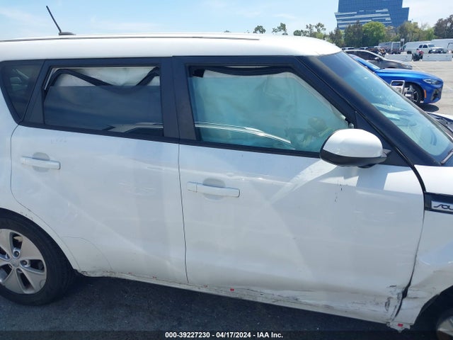 KIA Soul 2015 KNDJN2A26F7222351 Image 13