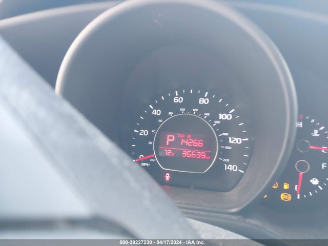 KIA Soul 2015 KNDJN2A26F7222351 Image 15