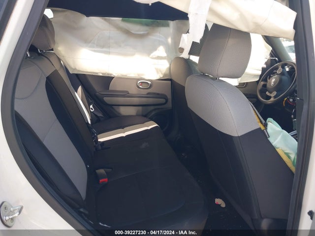 KIA Soul 2015 KNDJN2A26F7222351 Image 8