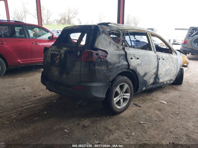 Toyota Rav4 Xle 2015 JTMRFREV9FD155226 Image 4
