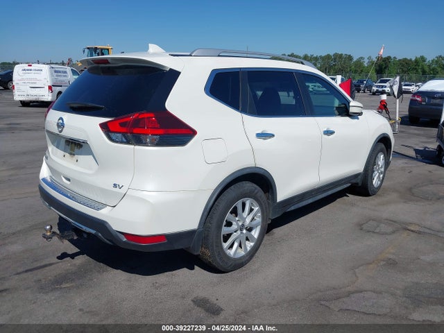 Nissan ROGUE SV 2018 JN8AT2MT5JW457708 Image 4