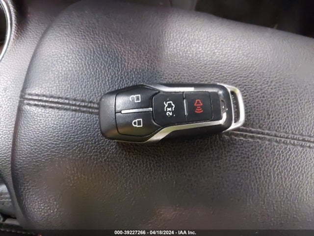 Ford Mustang V6 2017 1FA6P8AMXH5292332 Image 11