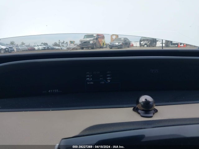 Toyota Prius Two 2018 JTDKBRFU8J3058200 Image 7