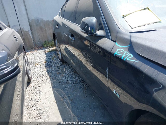 JN1EV7AP3JM360601 Infiniti Q50 3.0t Luxe