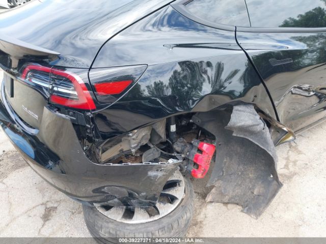 2023 TESLA MODEL 3 5YJ3E1EC0PF595628 Photo 5