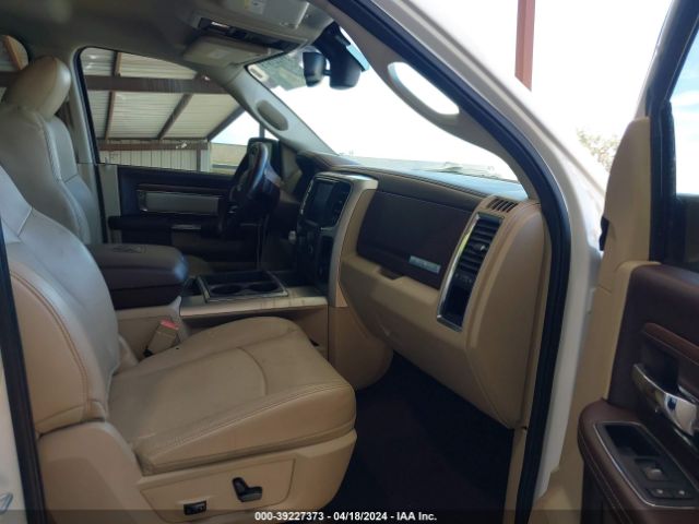 1C6RR7NT8ES385738 RAM 1500 Laramie