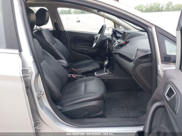 3FADP4CJ7FM205562 Ford Fiesta Titanium