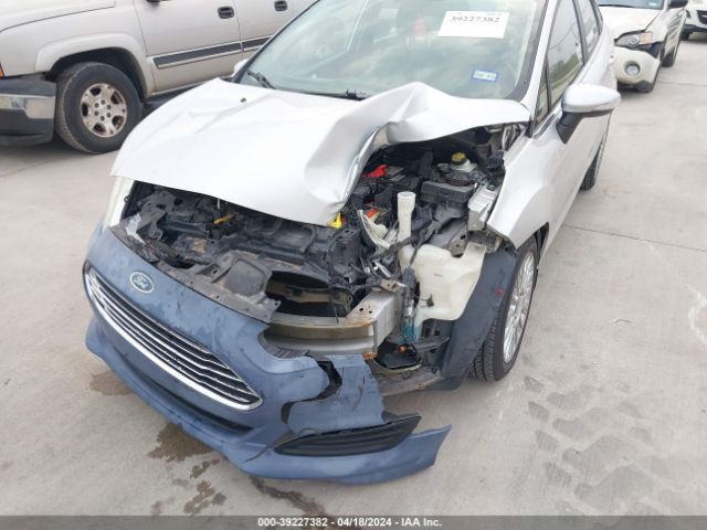 3FADP4CJ7FM205562 Ford Fiesta Titanium