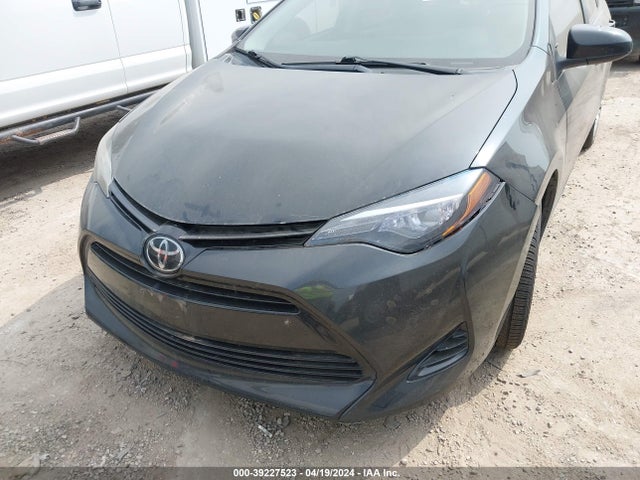 Toyota COROLLA LE 2018 5YFBURHE0JP813573 Image 6