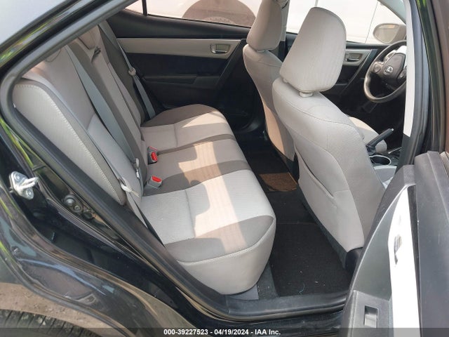 Toyota COROLLA LE 2018 5YFBURHE0JP813573 Image 8