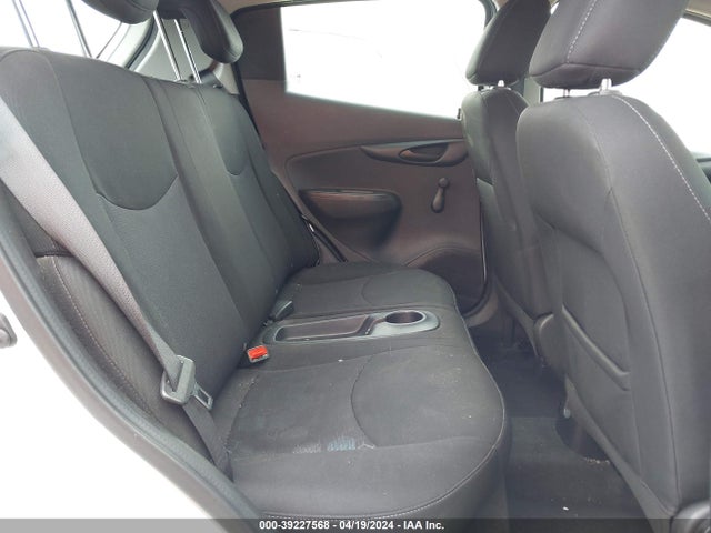 Chevrolet Spark Ls Cvt 2017 KL8CB6SA7HC740650 Image 8