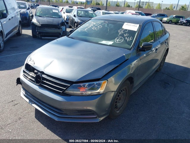 3VW2K7AJ9FM288445 Volkswagen Jetta 2.0l S