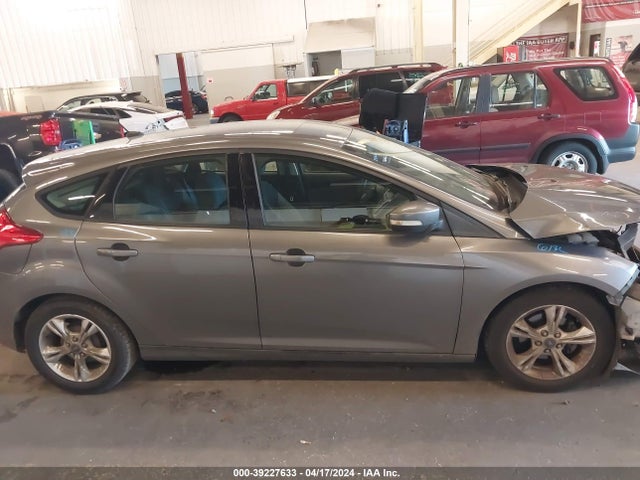 Ford FOCUS SE 2014 1FADP3K27EL382925 Image 13