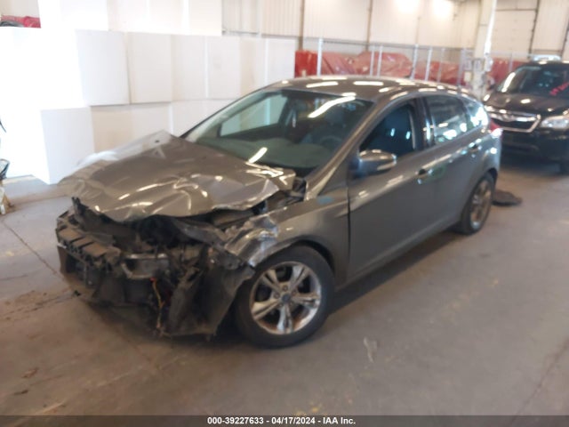 Ford FOCUS SE 2014 1FADP3K27EL382925 Image 2