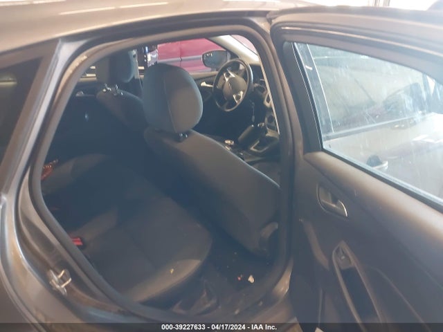 Ford FOCUS SE 2014 1FADP3K27EL382925 Image 8