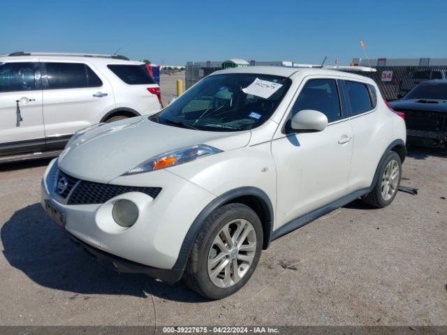 JN8AF5MR2ET350877 Nissan Juke Sl